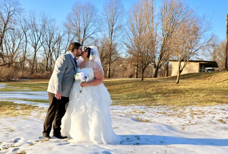 City newlyweds tie the knot at golf club